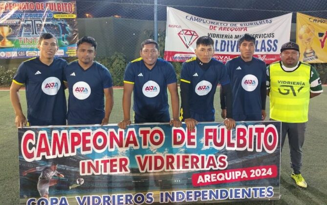 En cada partido los equipos dejan todo en el terreno de juego.